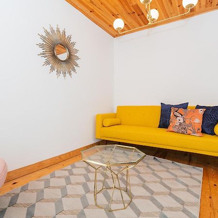 River View 1Bdr Apt In Alfama Close To Tram ลิสบอน ภายนอก รูปภาพ